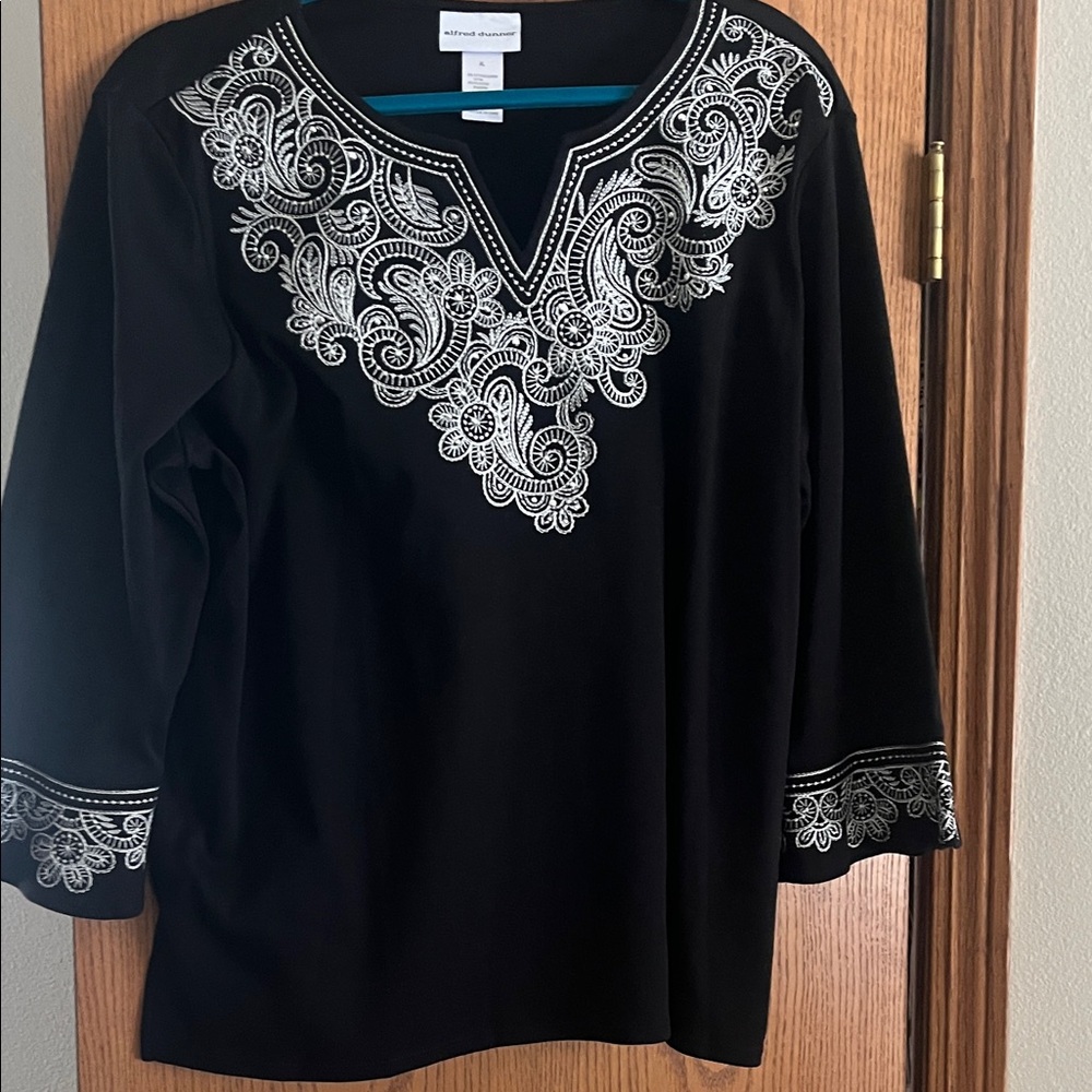 Alfred Dunner Black Top with White Embroidery